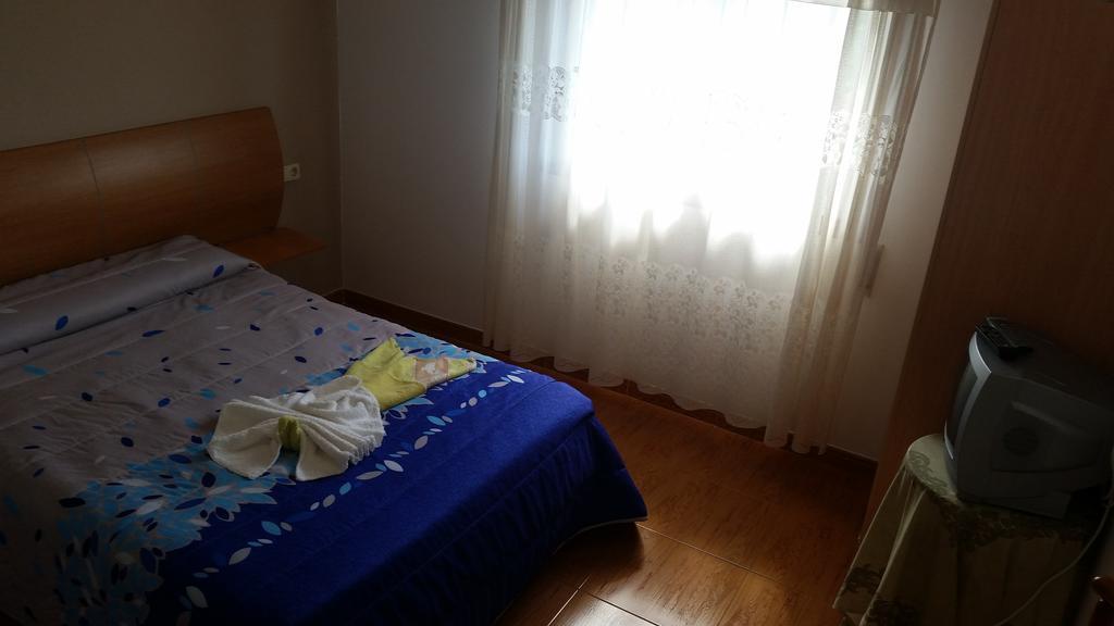 Jumboli Hostel Redondela Bagian luar foto